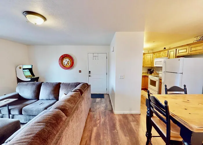 Red Cliff Condos #1H