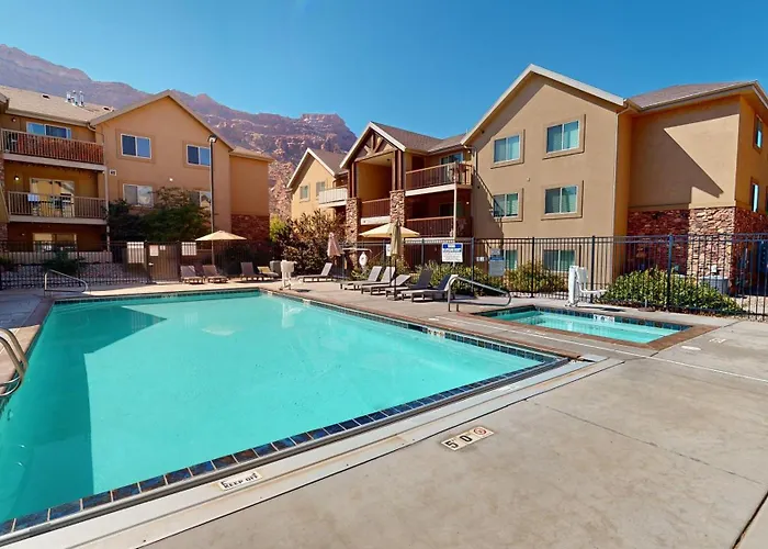 Red Cliff Condos #1H